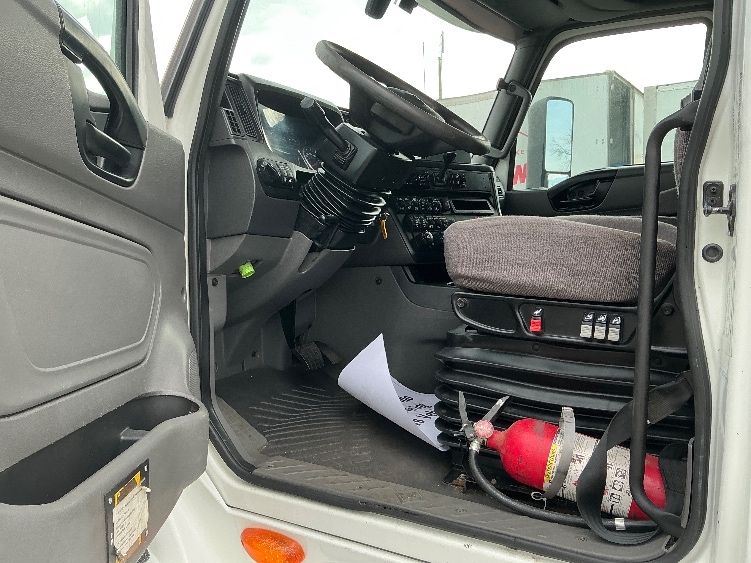 2020 International LT in La Porte, IN — photo 9