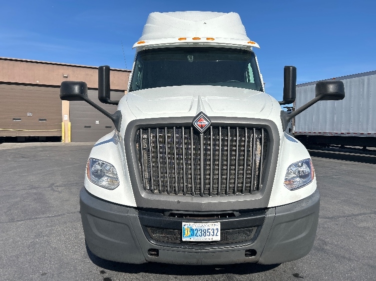 2020 International LT in Las Vegas, NV — photo 2