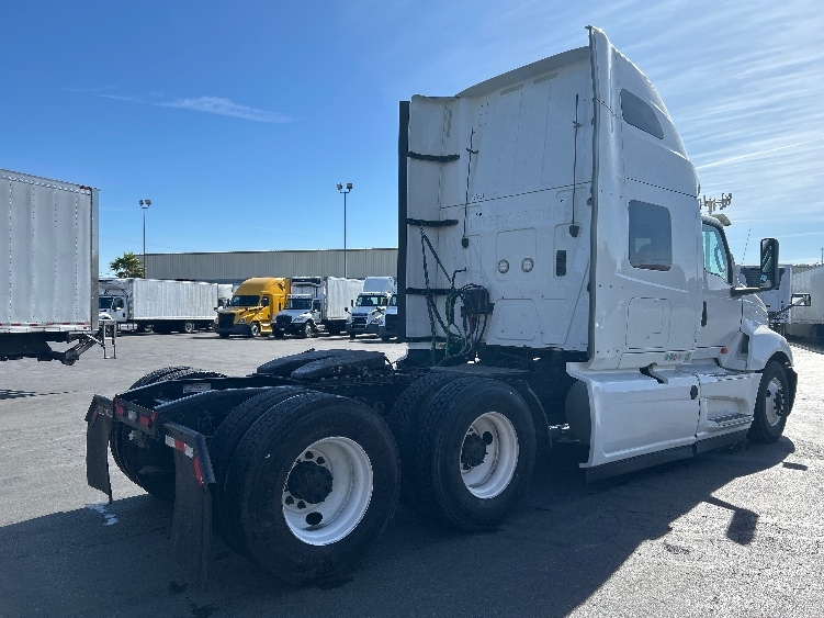 2020 International LT in Las Vegas, NV — photo 7