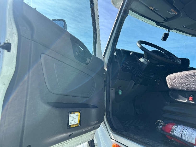 2020 International LT in Las Vegas, NV — photo 9