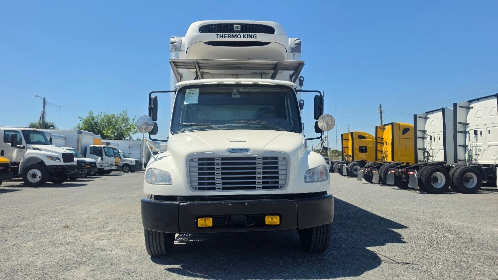 2020 Freightliner M2 106 in Bronx, NY — photo 2