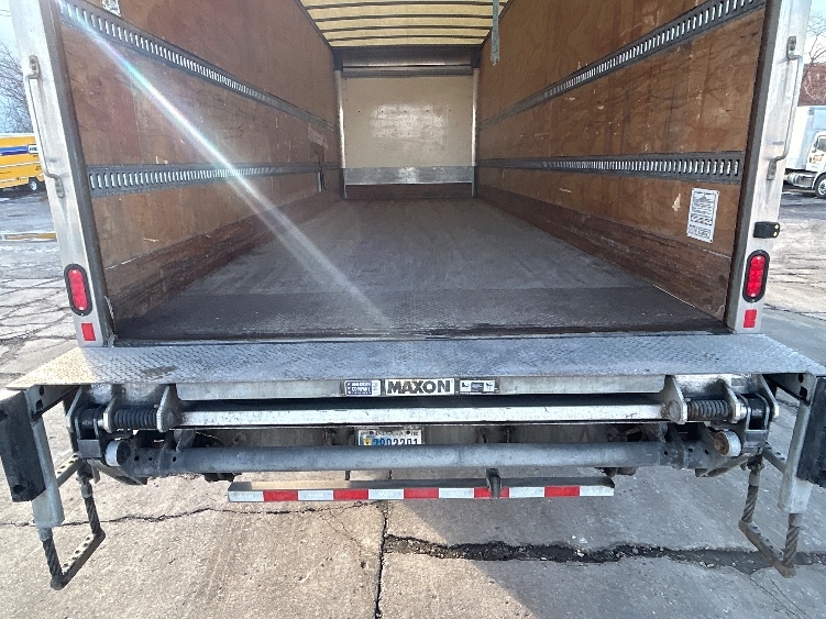 2020 Freightliner M2 112 in Sturtevant, WI — photo 10