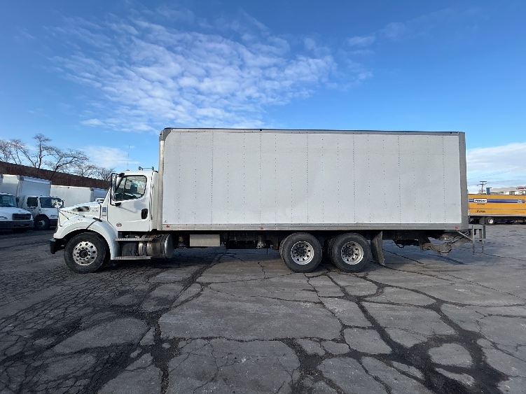 2020 Freightliner M2 112 in Sturtevant, WI — photo 4