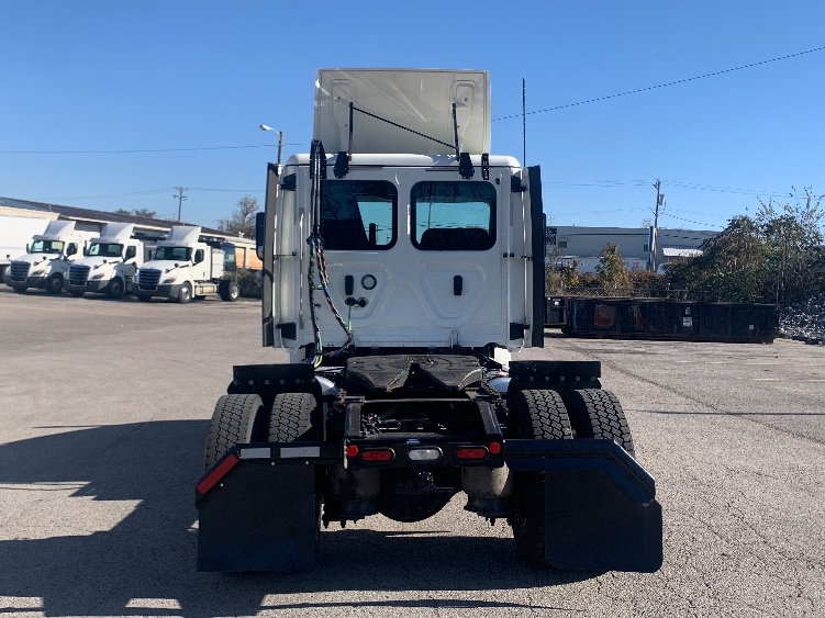 2020 Freightliner Cascadia in Nashville (Mount Juliet), TN — photo 6
