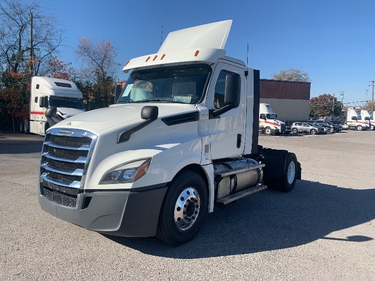 2020 Freightliner Cascadia in Nashville (Mount Juliet), TN — photo 3