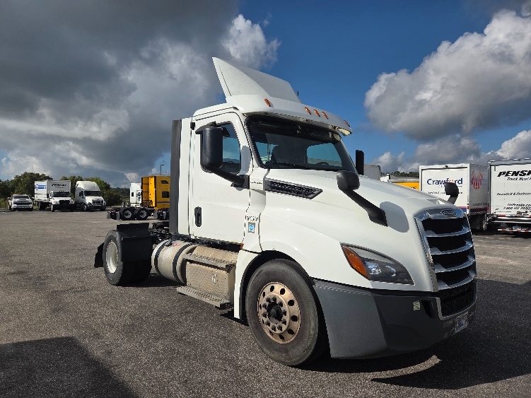 2020 Freightliner Cascadia