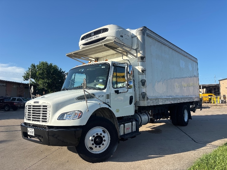 2020 Freightliner eM2 in Houston, TX — photo 3