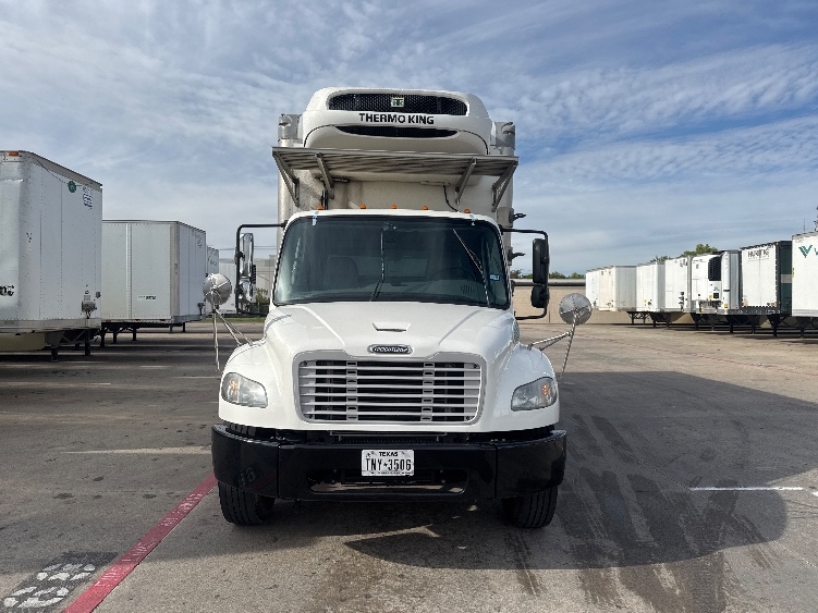 2020 Freightliner M2 106 in Carrollton, TX — photo 2