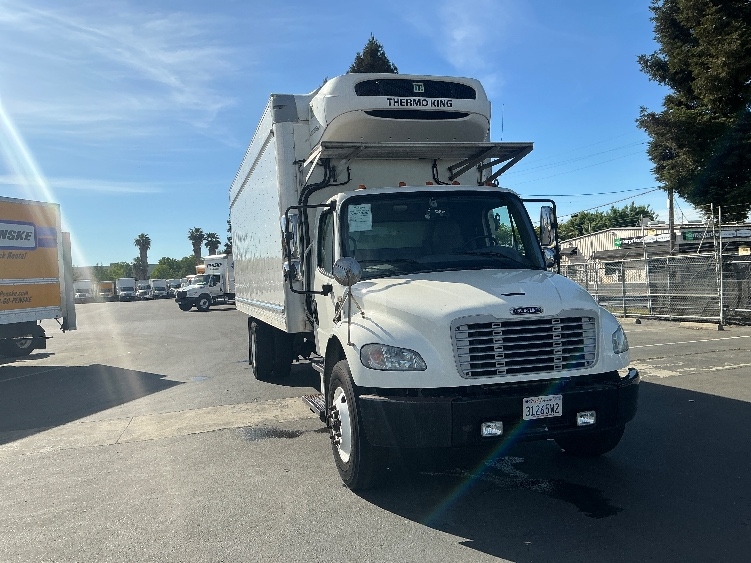 2020 Freightliner M2 106