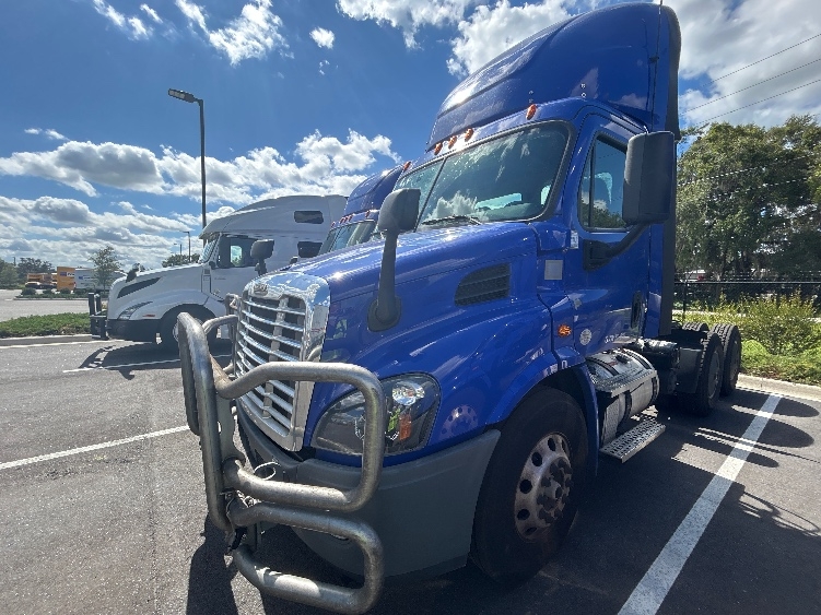 2020 Freightliner in Ocala, FL — photo 3
