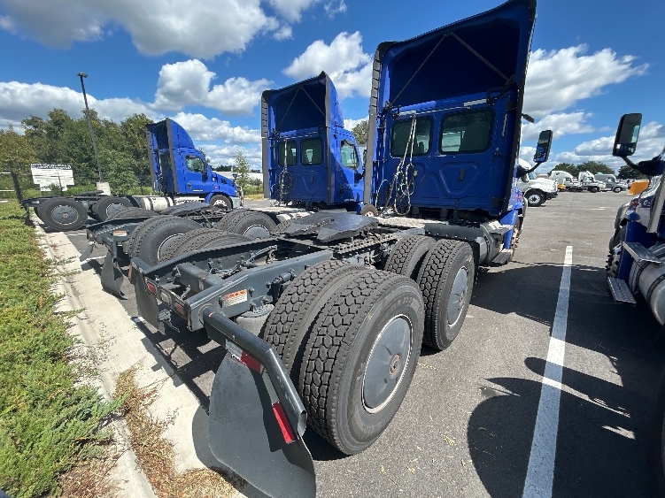 2020 Freightliner in Ocala, FL — photo 7