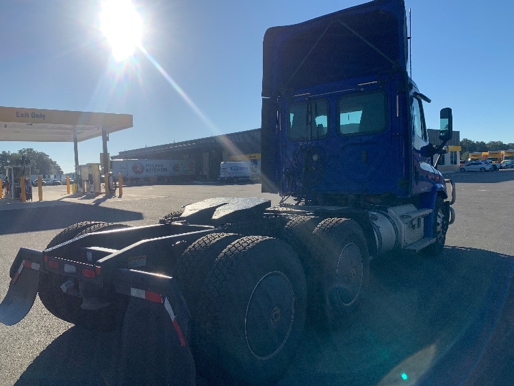 2020 Freightliner Cascadia in Ocala, FL — photo 7