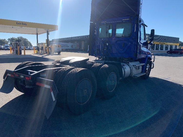 2020 Freightliner Cascadia in Ocala, FL — photo 7