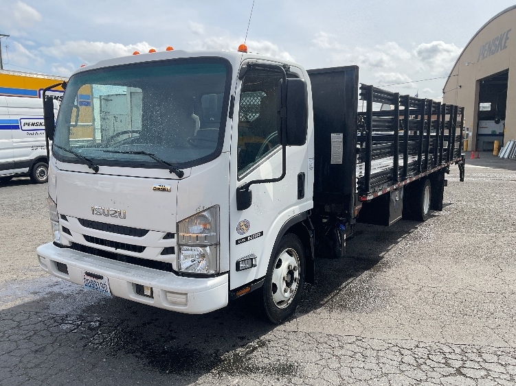 2020 Isuzu NRR in Tacoma, WA — photo 3