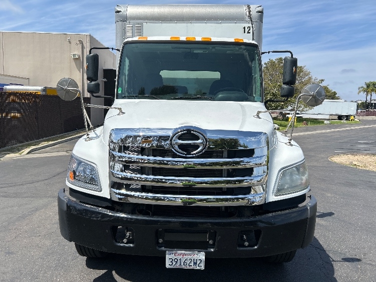 2020 Hino 338 in Torrance, CA — photo 2