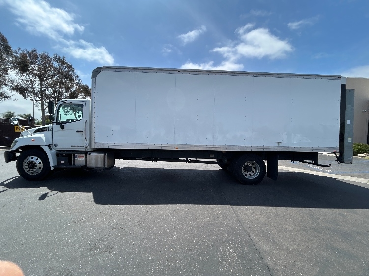 2020 Hino 338 in Torrance, CA — photo 4