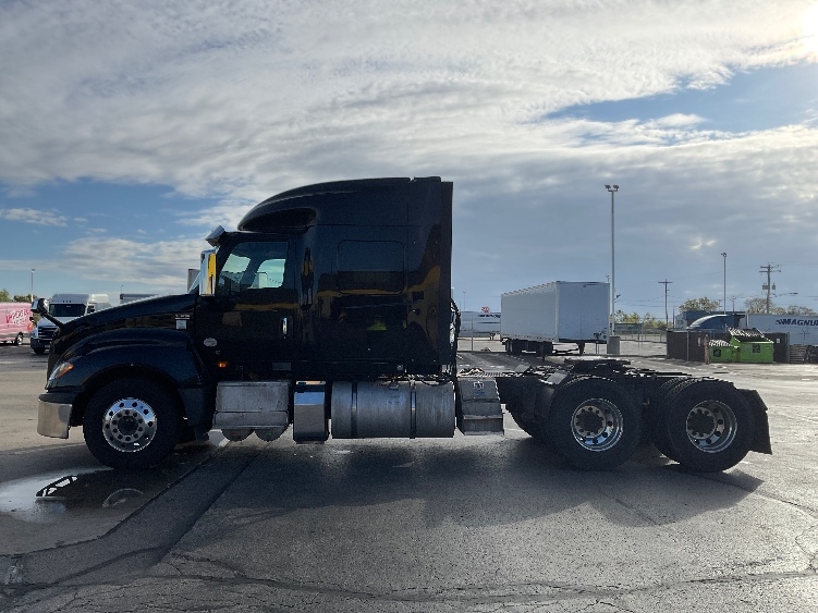 2020 International LT in Milwaukee, WI — photo 4