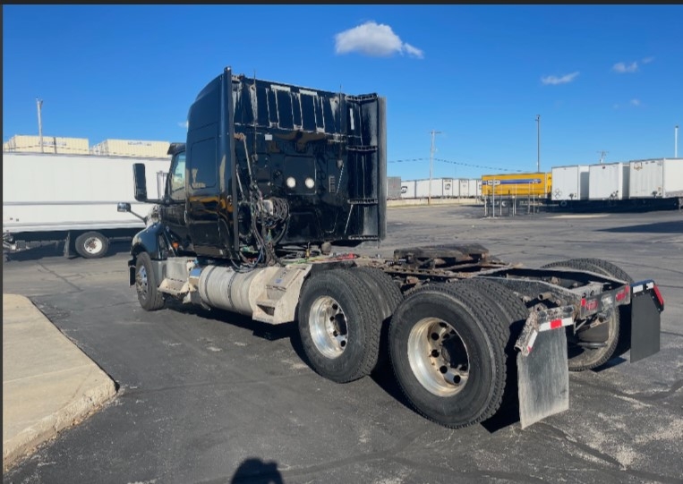 2020 International LT in Milwaukee, WI — photo 5
