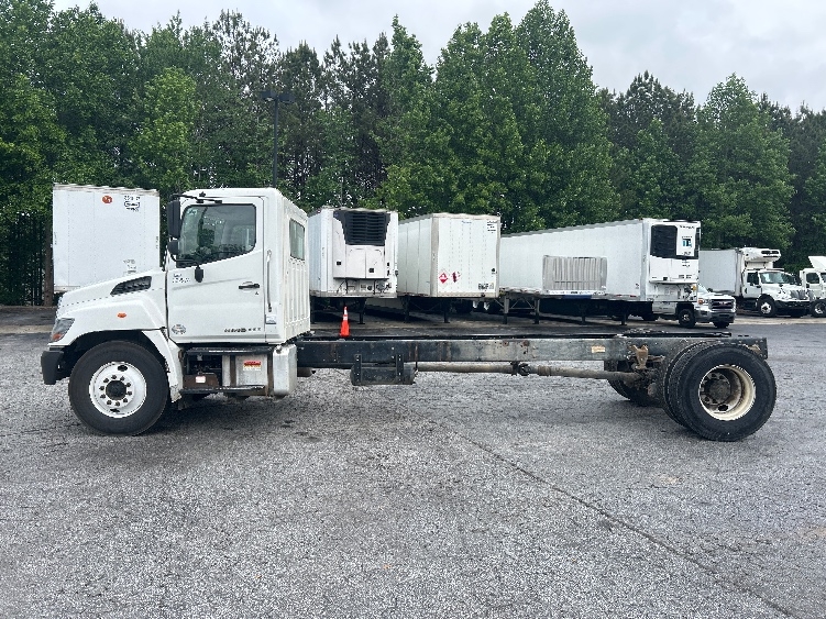 2020 Hino 338 in Duluth, GA — photo 4