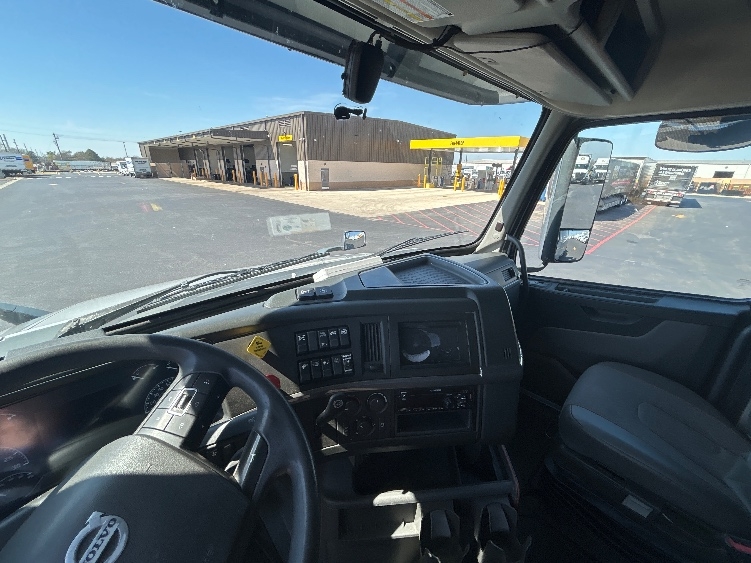 2020 Volvo in Lowell, AR — photo 10