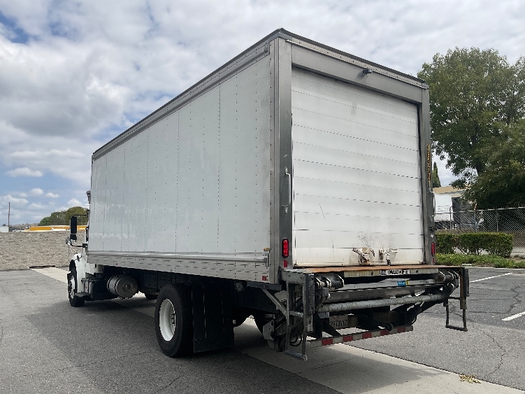2020 Freightliner M2 106 in Torrance, CA — photo 6