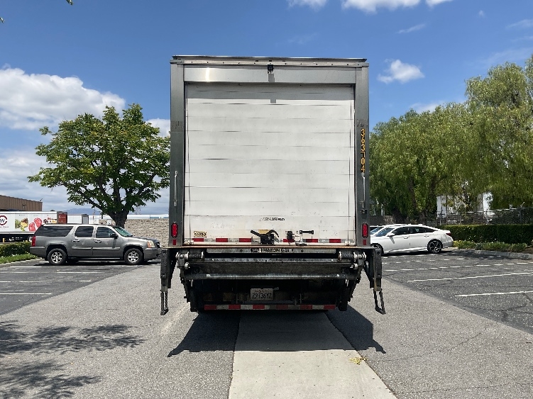 2020 Freightliner M2 106 in Torrance, CA — photo 7