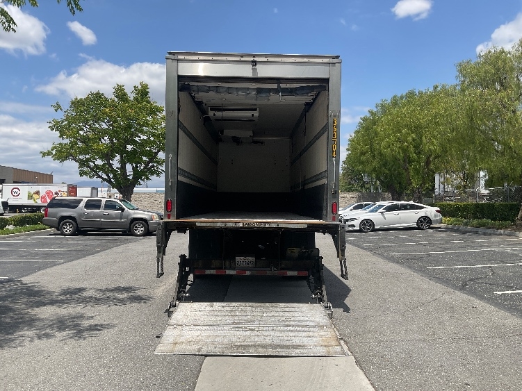 2020 Freightliner M2 106 in Torrance, CA — photo 9