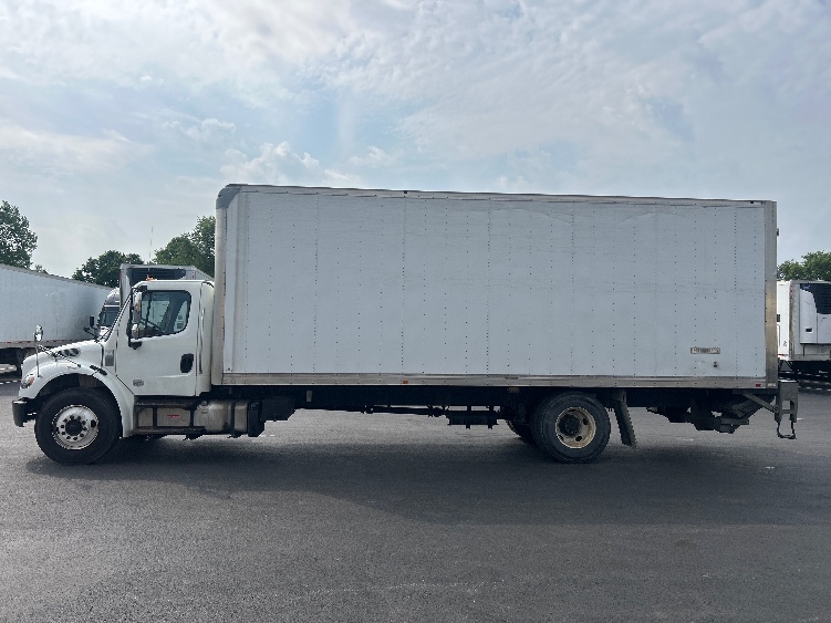 2020 Freightliner eM2 in Louisville, KY — photo 4