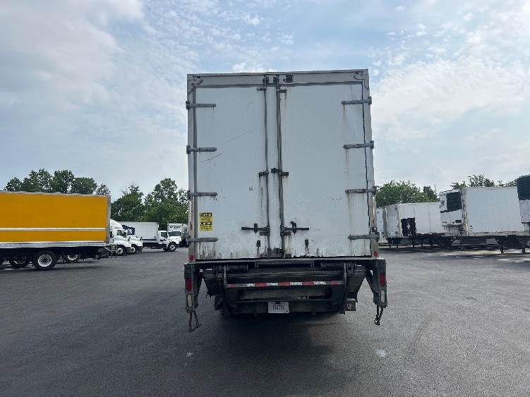 2020 Freightliner eM2 in Louisville, KY — photo 7