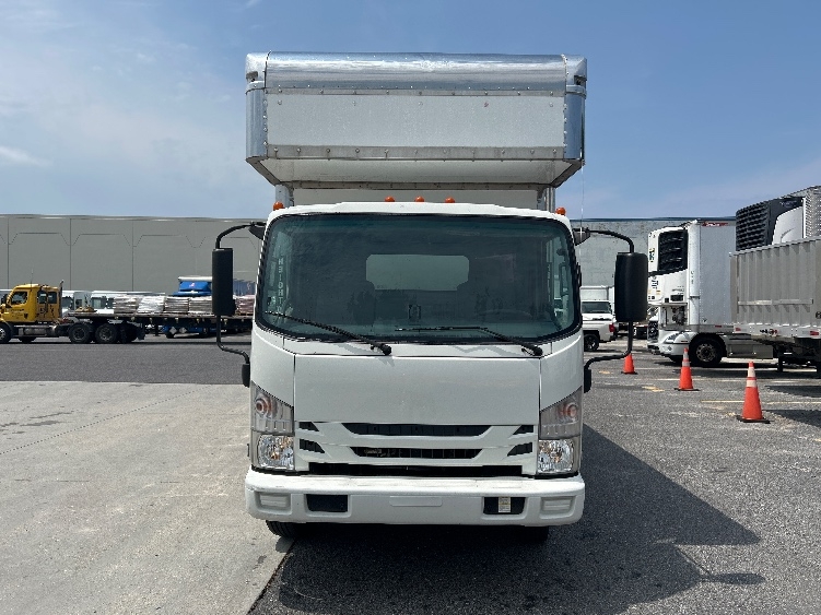 2020 Isuzu NRR in Harahan, LA — photo 2