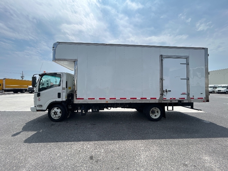 2020 Isuzu NRR in Harahan, LA — photo 4