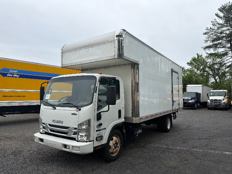 2020 Isuzu NRR in Alexandria, VA