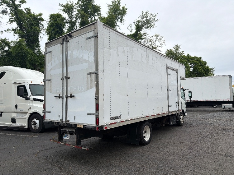 2020 Isuzu NRR in Alexandria, VA — photo 6