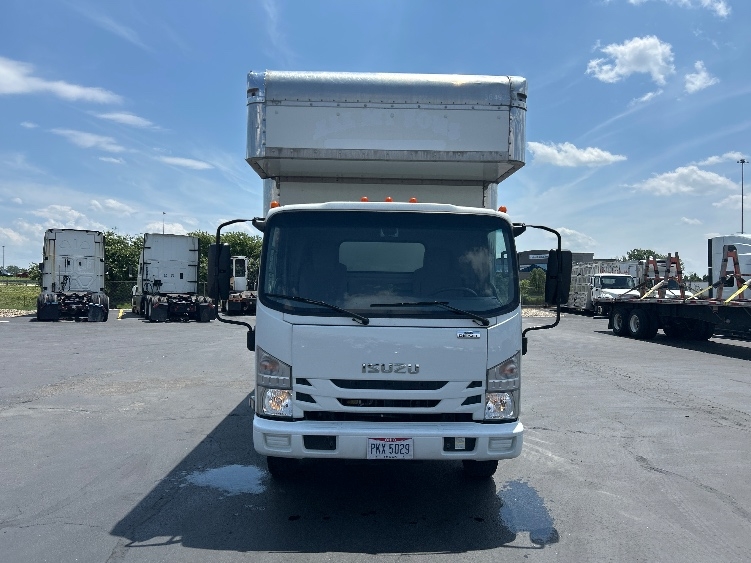 2020 Isuzu NRR in Columbus, OH — photo 2