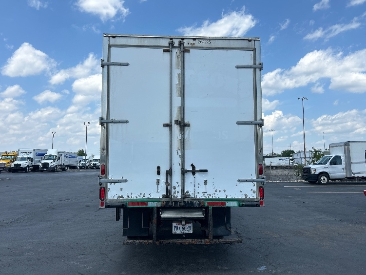 2020 Isuzu NRR in Columbus, OH — photo 7