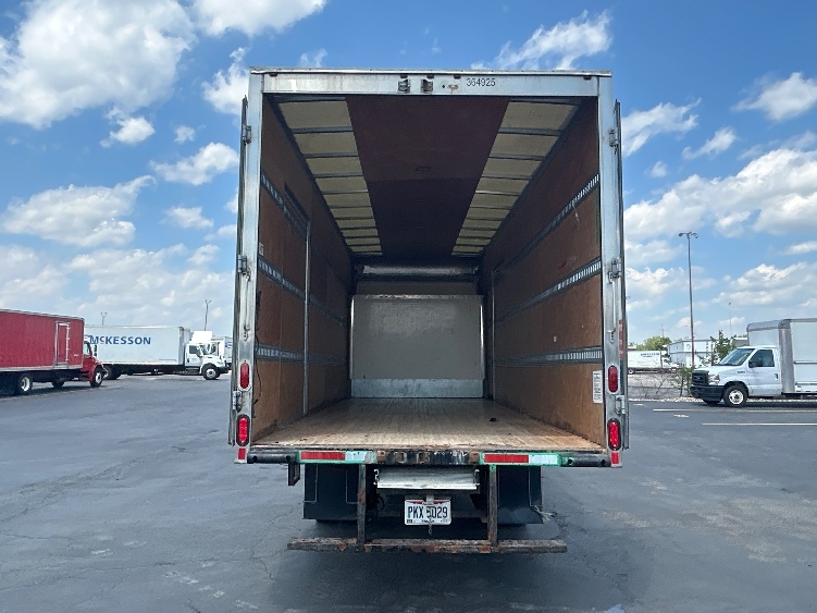 2020 Isuzu NRR in Columbus, OH — photo 8