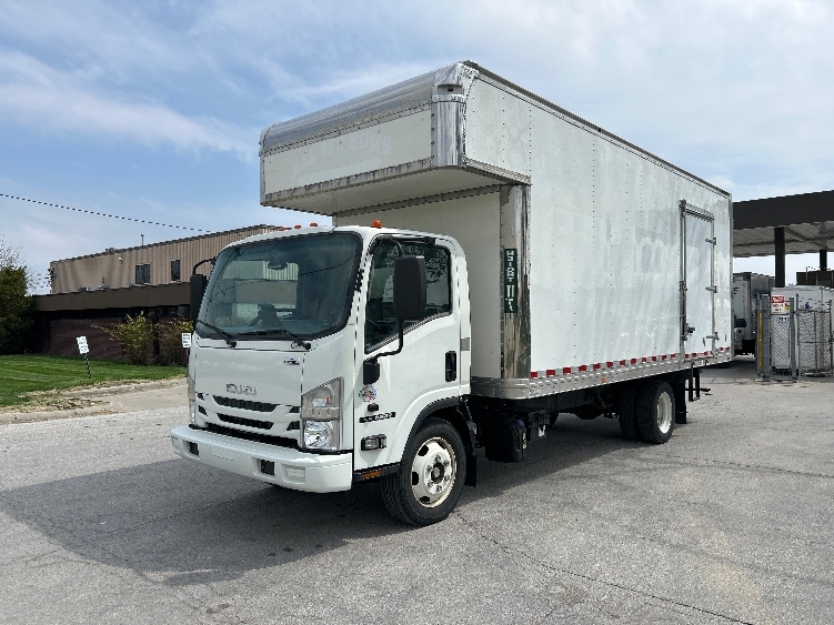 2020 Isuzu NRR in Omaha, NE — photo 3