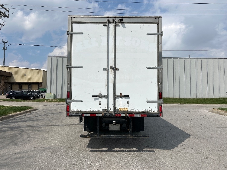 2020 Isuzu NRR in Omaha, NE — photo 7