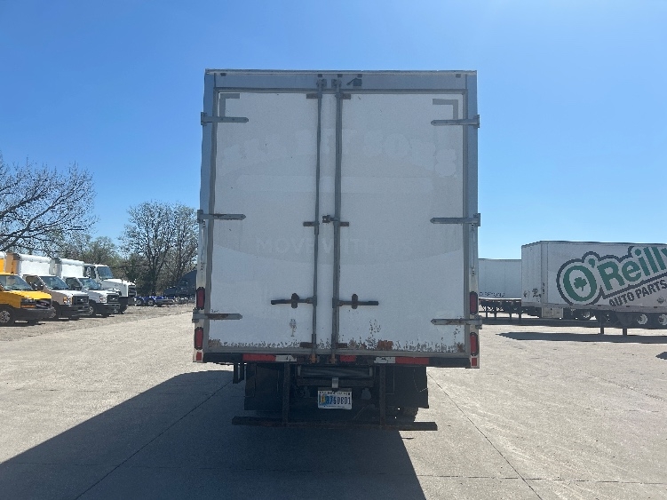 2020 Isuzu NRR in Des Moines, IA — photo 7