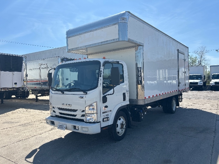 2020 Isuzu NRR in Chicago (Melrose Park), IL — photo 3