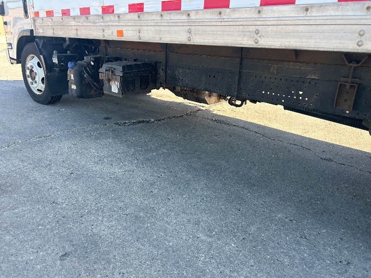 2020 Isuzu NRR in Chicago (Melrose Park), IL — photo 5
