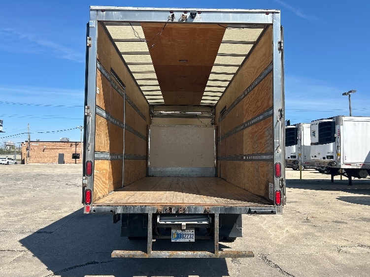 2020 Isuzu NRR in Chicago (Melrose Park), IL — photo 8