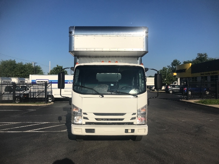2020 Isuzu NRR in Akron, OH — photo 2