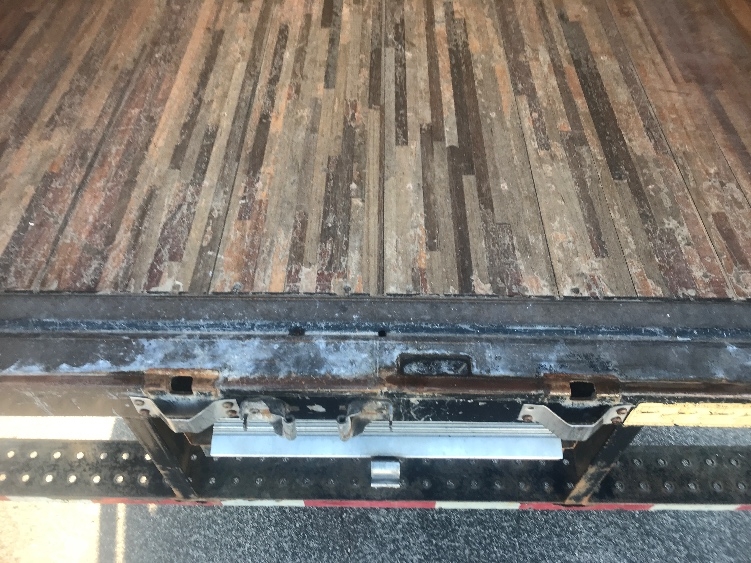 2020 Isuzu NRR in Akron, OH — photo 9