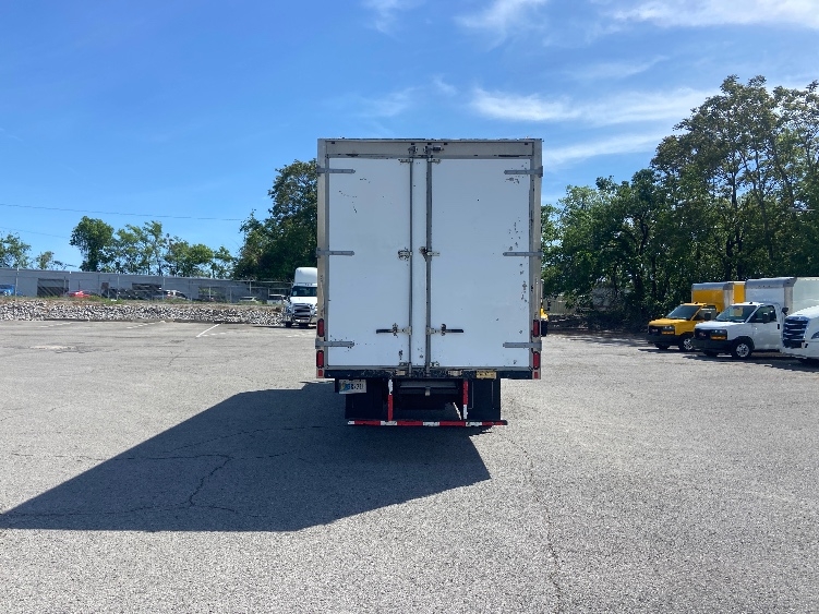 2020 Isuzu NRR in Nashville (Mount Juliet), TN — photo 7