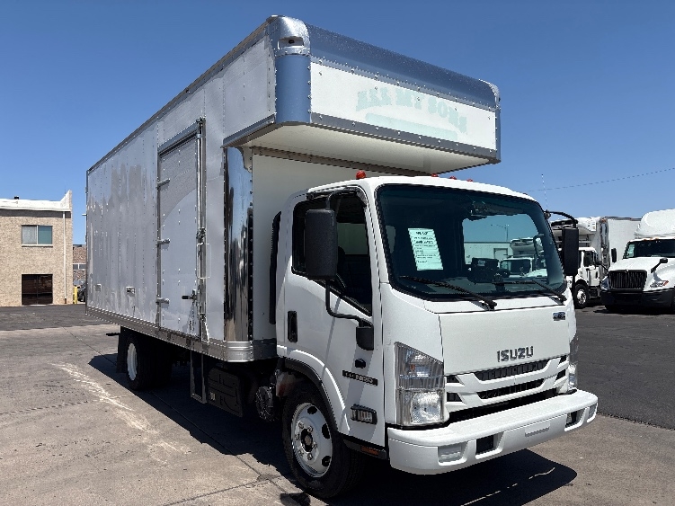 2020 Isuzu NRR