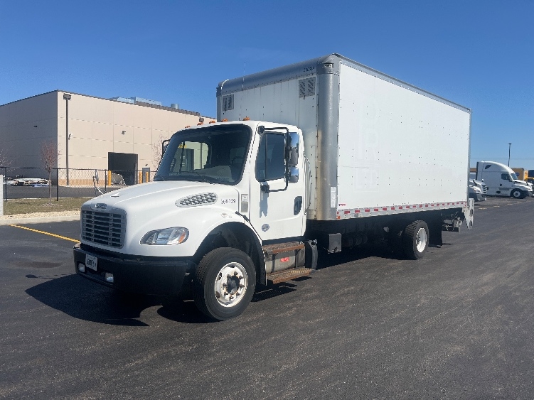 2020 Freightliner M2 106 in Chicago (Melrose Park), IL — photo 3