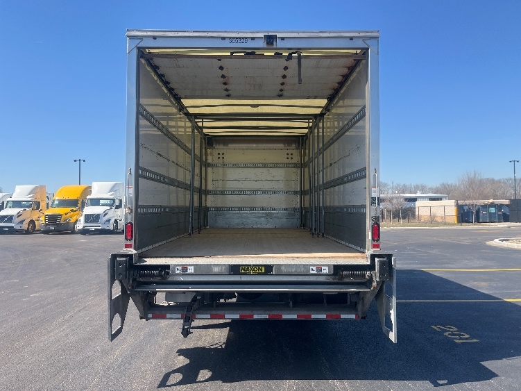 2020 Freightliner M2 106 in Chicago (Melrose Park), IL — photo 8
