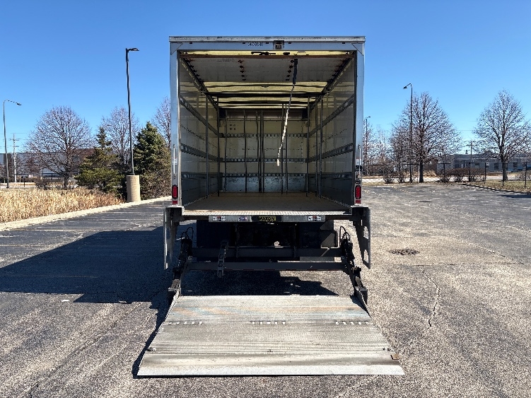 2020 Freightliner M2 106 in Chicago (Melrose Park), IL — photo 9