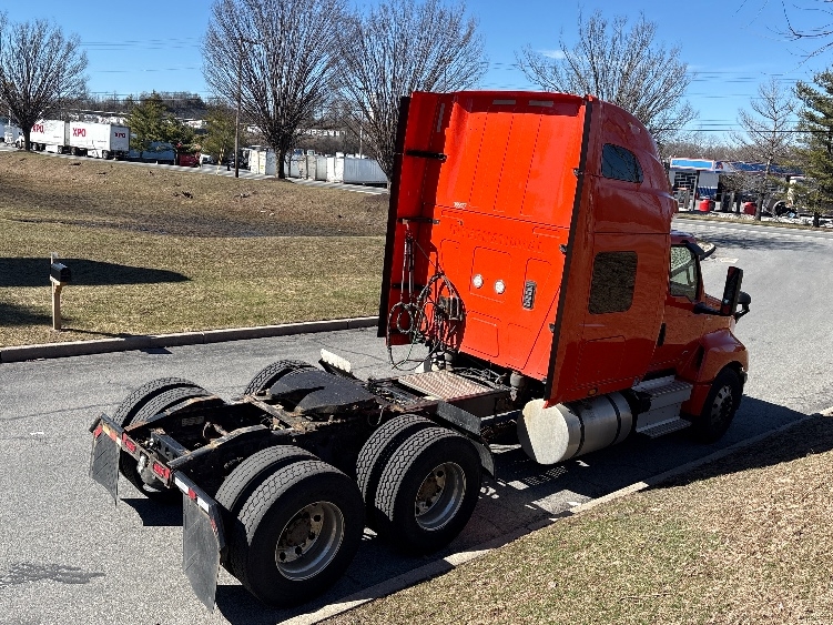 2021 International LT in Montgomery, NY — photo 7